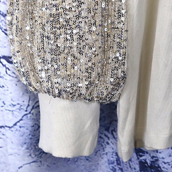 SEQUIN SLEEVE TOP 2/2X Torrid Cream Tan Gold Metallic Party Dressy Holiday NYE - Picture 3 of 9